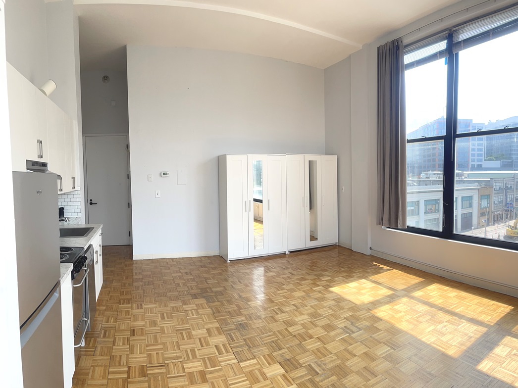 61 Brookline Ave, Fenway