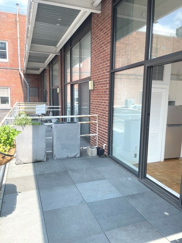 61 Brookline Ave, Fenway