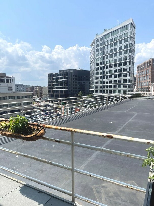 61 Brookline Ave, Fenway