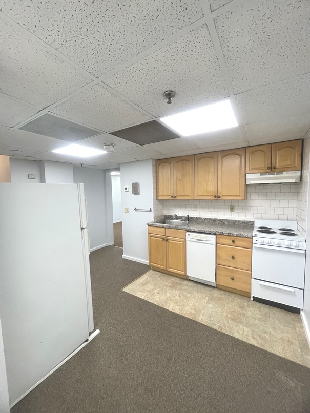 Photos of apartment on Commonwealth Ave.,Boston MA 02215