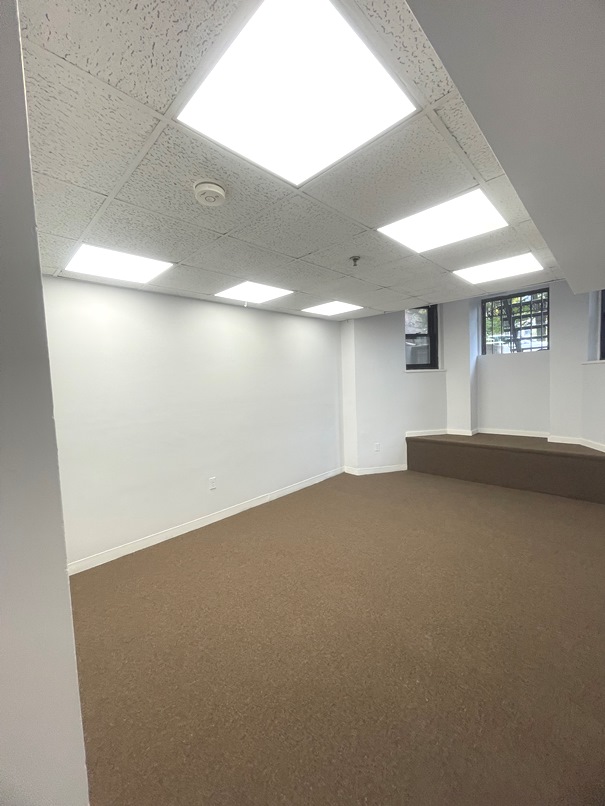 Photos of apartment on Commonwealth Ave.,Boston MA 02215