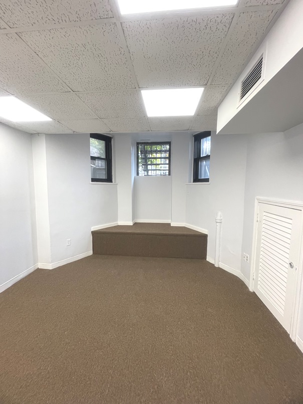 Photos of apartment on Commonwealth Ave.,Boston MA 02215