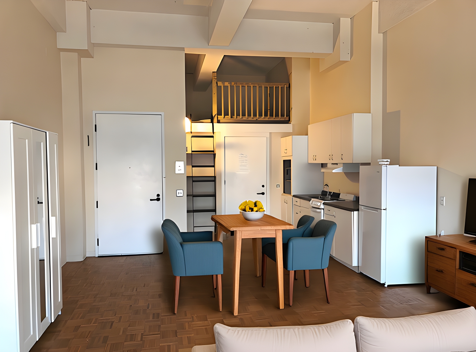 Photos of apartment on Brookline Ave.,Boston MA 