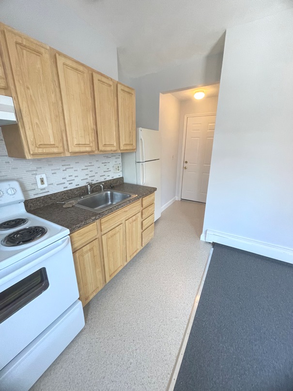 Photos of apartment on Berkshire St.,Cambridge MA 02141