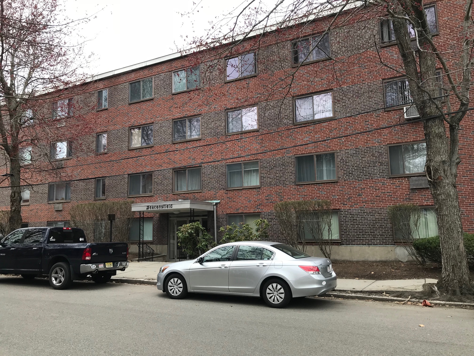 133 Beaconsfield Rd, Washington Square