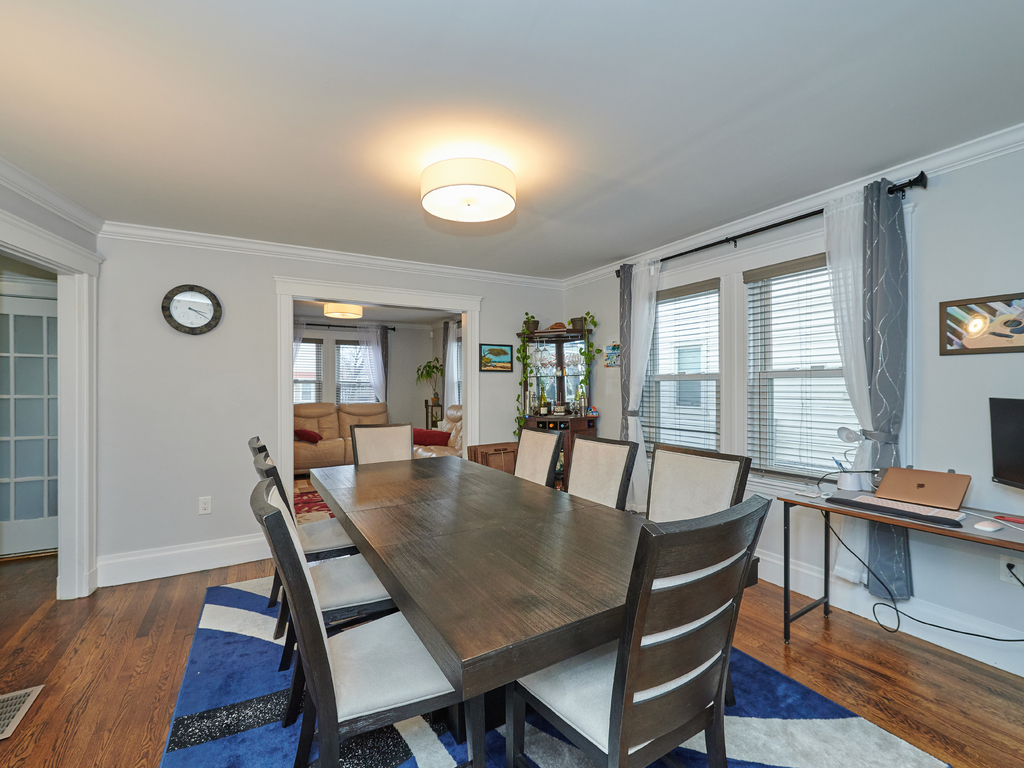 543 Hyde Park Ave, Roslindale