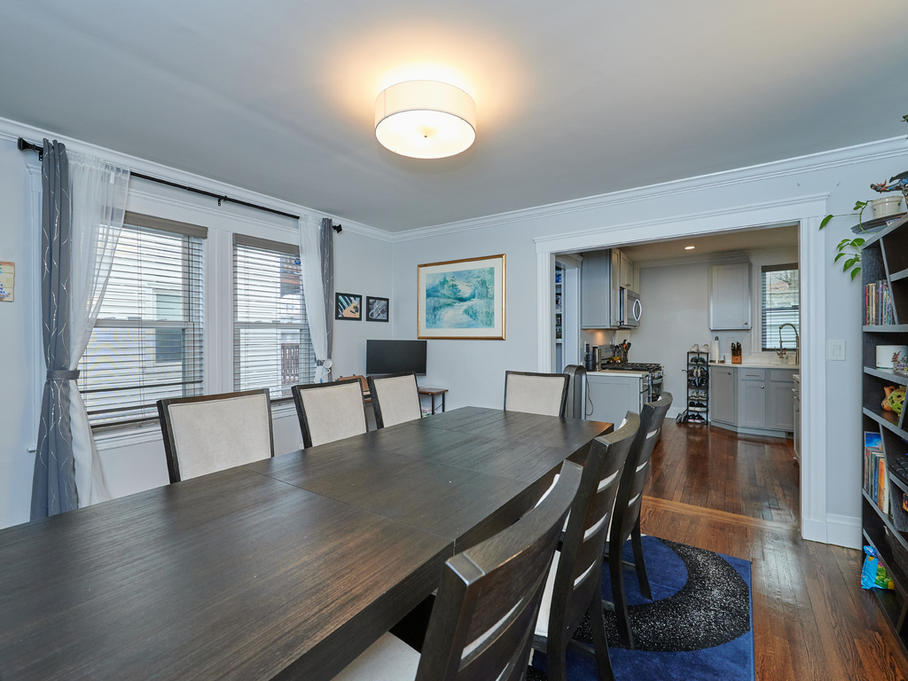 543 Hyde Park Ave, Roslindale