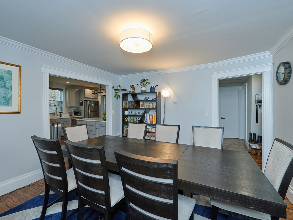 543 Hyde Park Ave, Roslindale