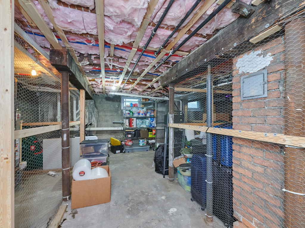 543 Hyde Park Ave, Roslindale