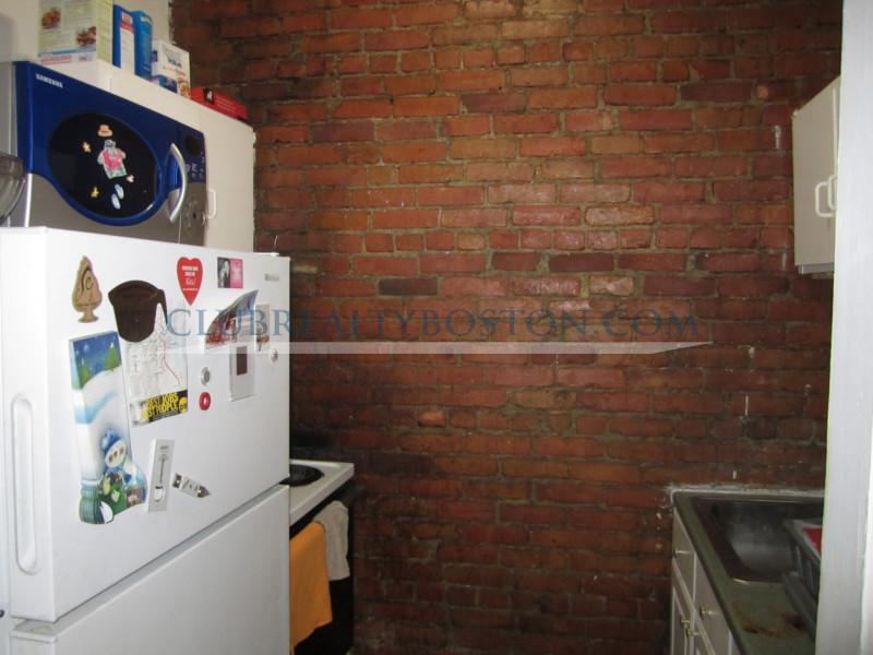 881 Huntington Ave, Mission Hill