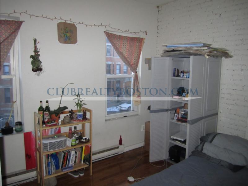 881 Huntington Ave, Mission Hill