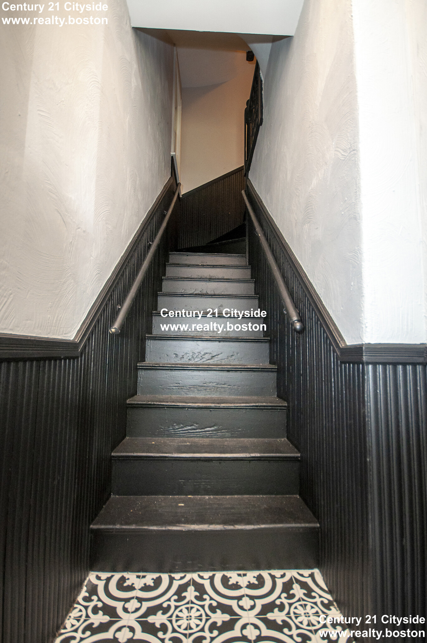 5 bed, 2 bath apartment for rent at 320 Saratoga St Unit 3, East Boston — photo 15 of 15