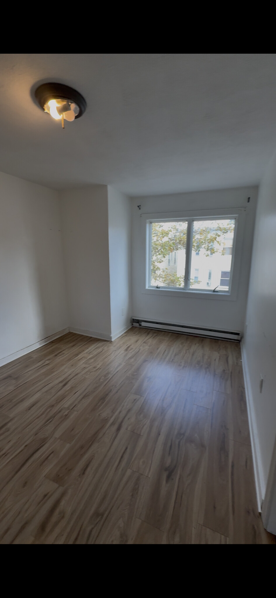 460 Meridian St., Boston, MA - 2,350 USD/ month