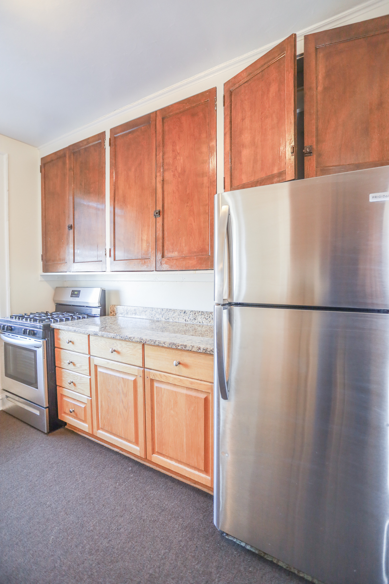 5642 North Kimball, Chicago, IL - 1,950 USD/ month