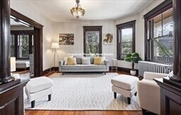 19 Dane St, Jamaica Plain