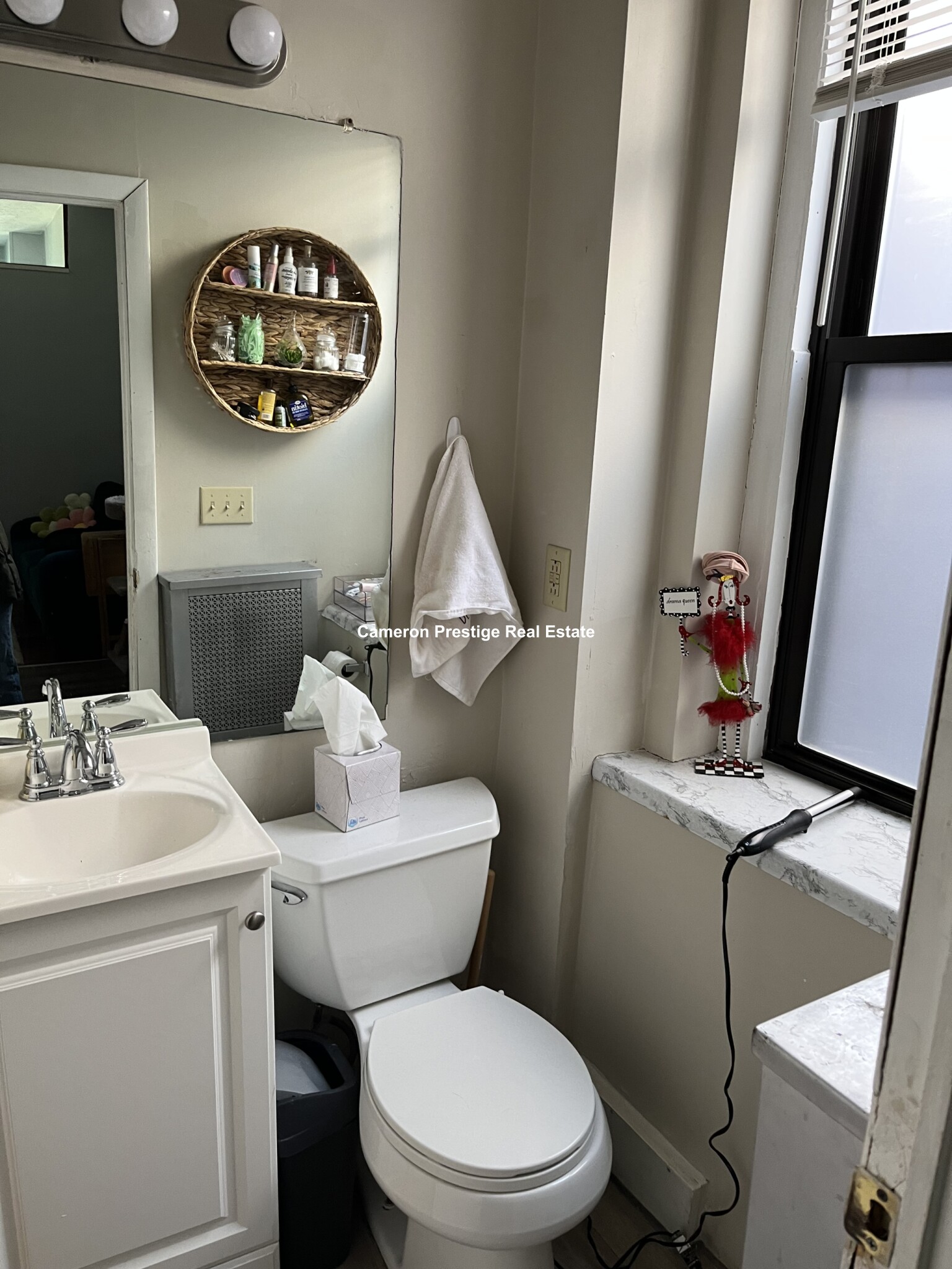 19 Aberdeen St, Fenway