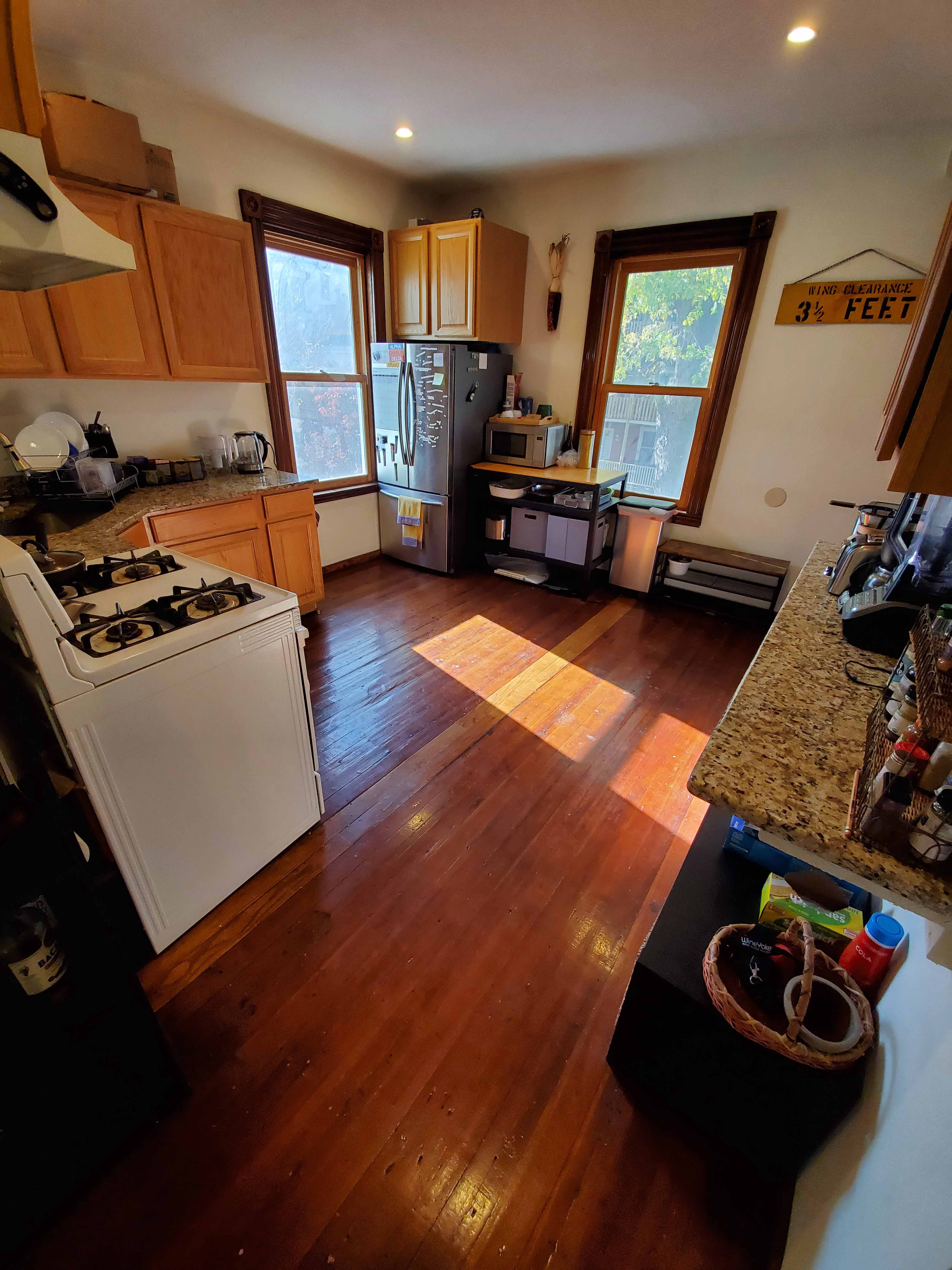 2.5 bed, 1 bath apartment for rent at 121 Cherry St Unit 2, Cambridgeport — photo 5 of 9
