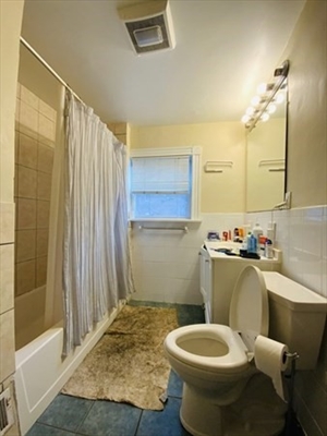 7 bed, 3 bath apartment for rent at 20 South St Unit 1, Brighton — photo 7 of 10