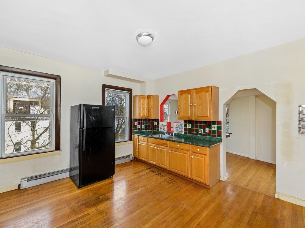 47R Creighton St, Jamaica Plain