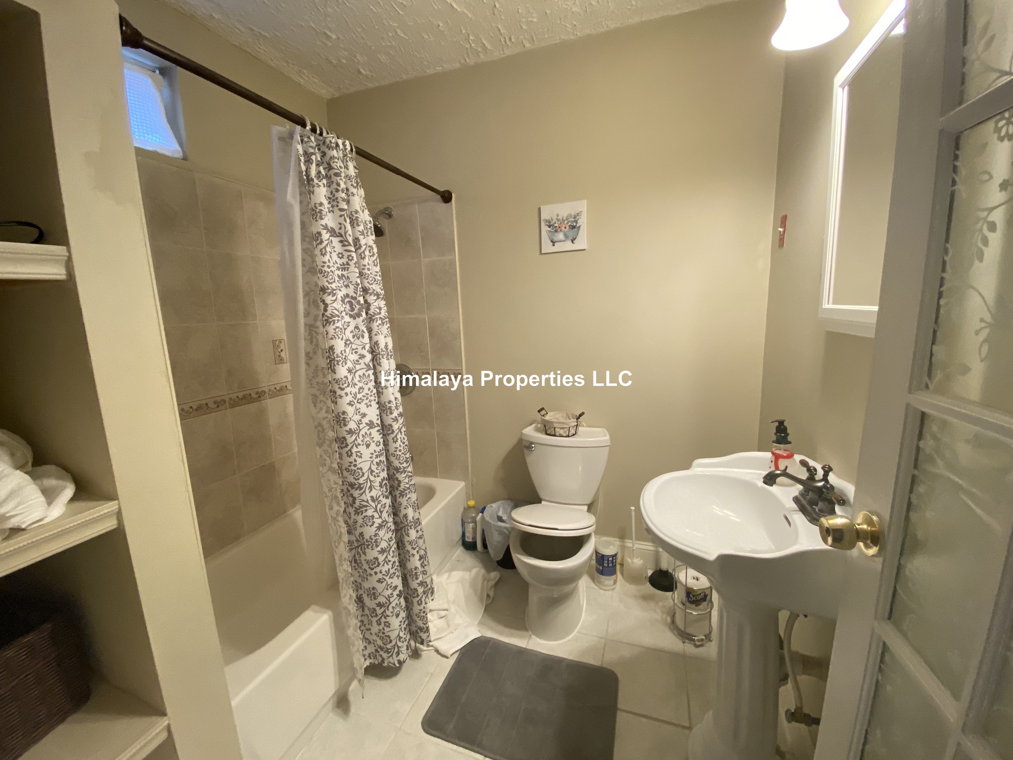 Photos of apartment on Gore St Pl.,Cambridge MA 02141