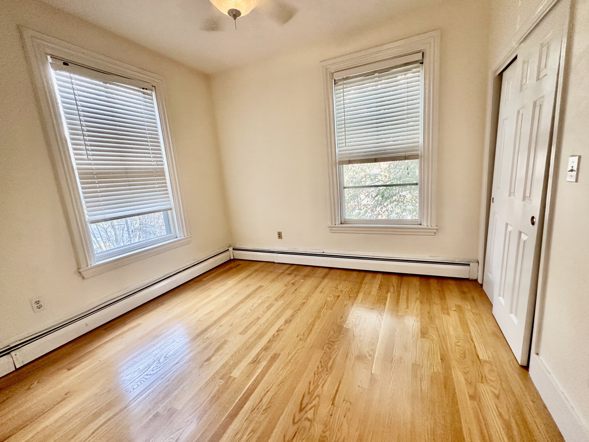 743 Parker St, Mission Hill