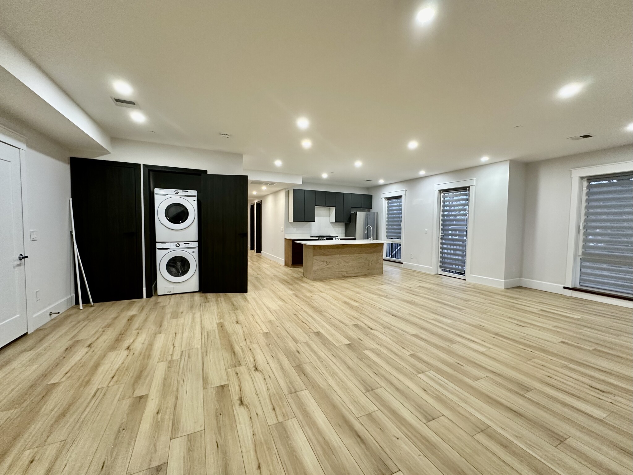 100 Mount Pleasant Ave, Roxbury