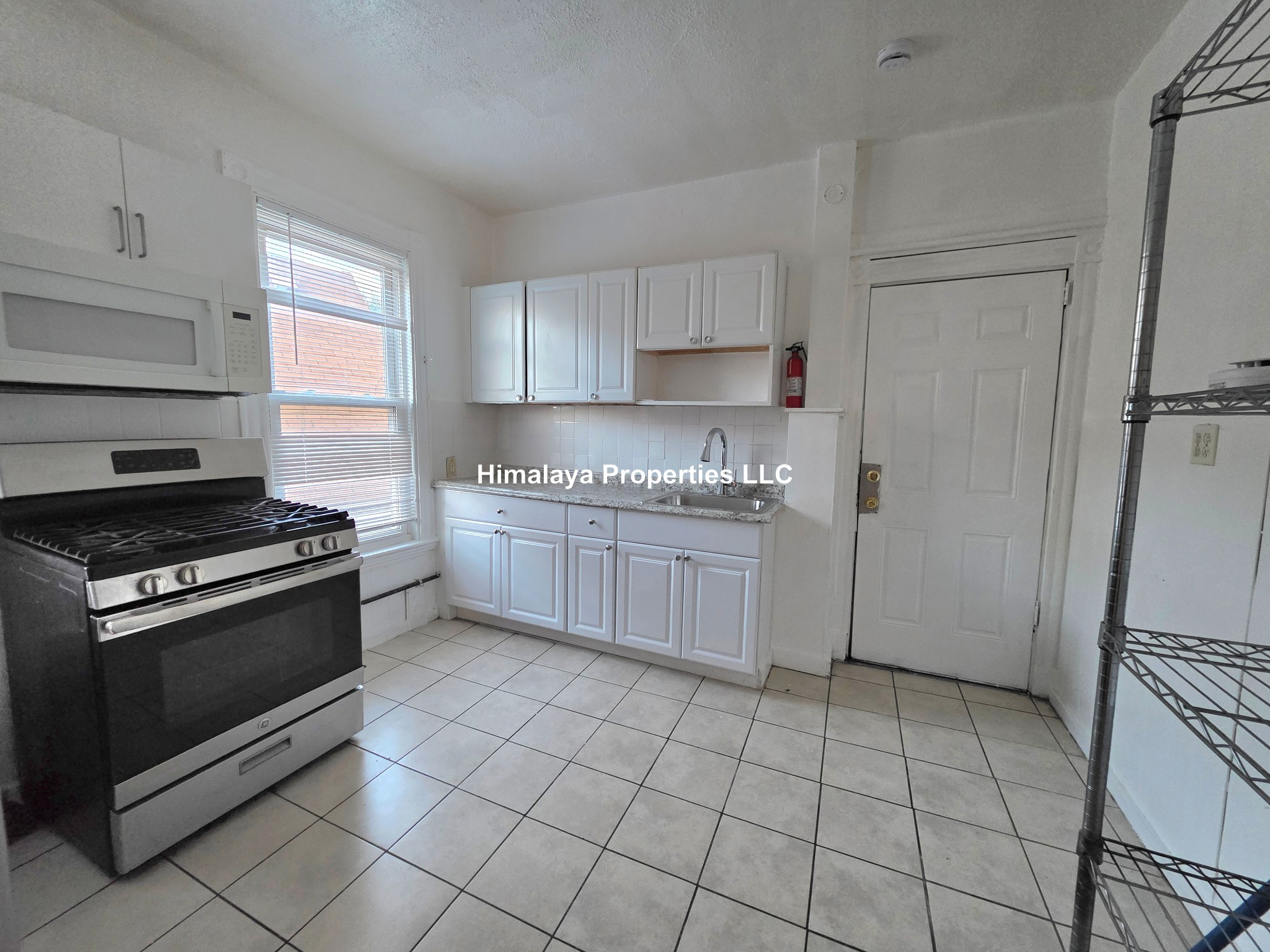 Pictures of  property for rent on School St., Everett, MA 02149