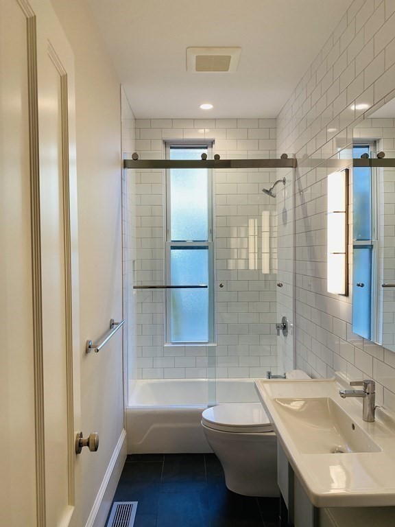 5 Gorham Ave, Brookline Hills