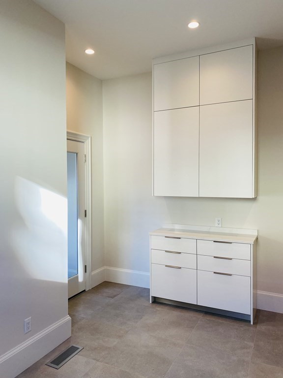 5 Gorham Ave, Brookline Hills