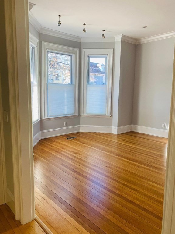 5 Gorham Ave, Brookline Hills