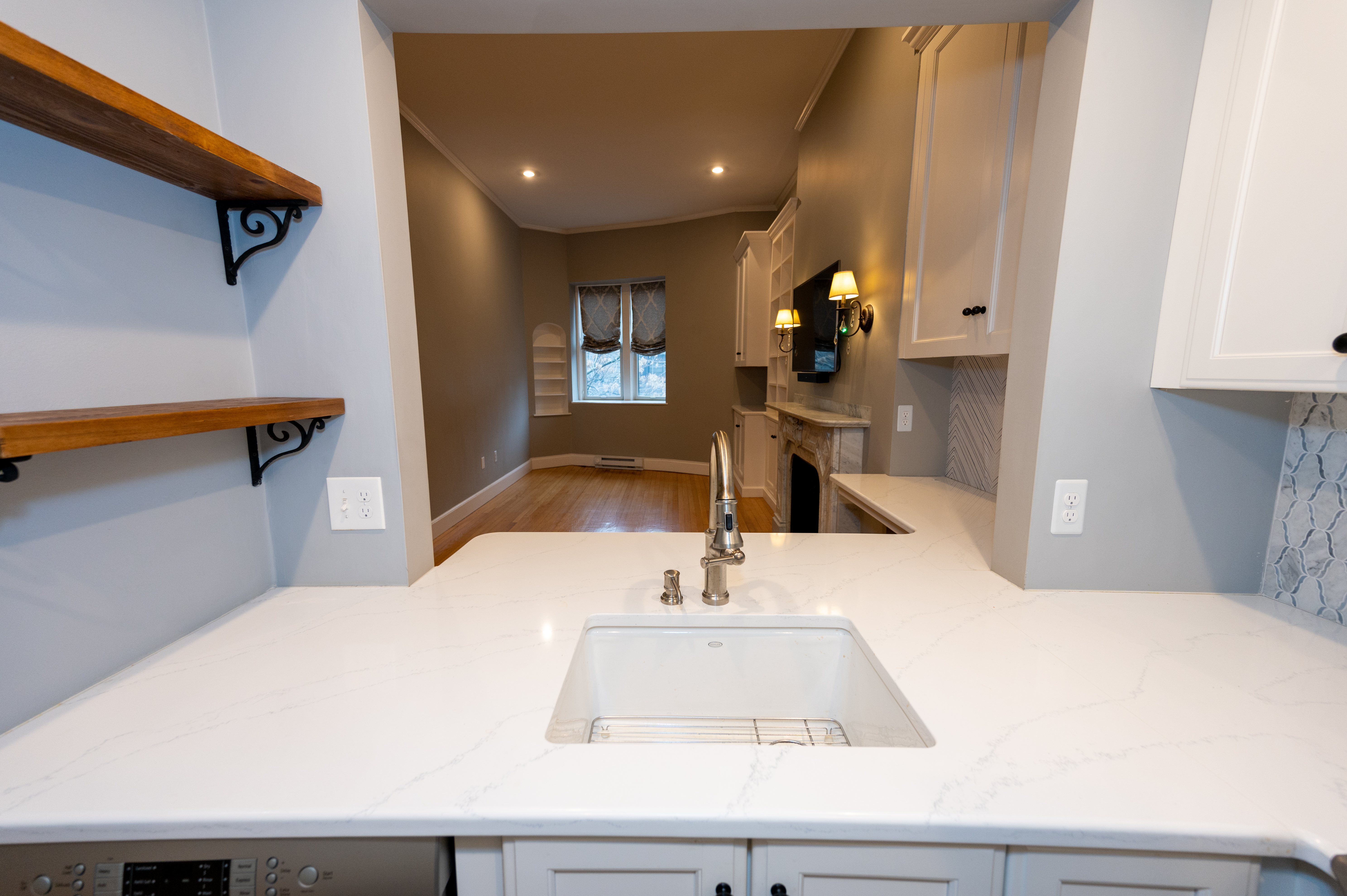1 bed, 1 bath apartment for rent at 120 Beacon St Unit 8, Back Bay — photo 8 of 9