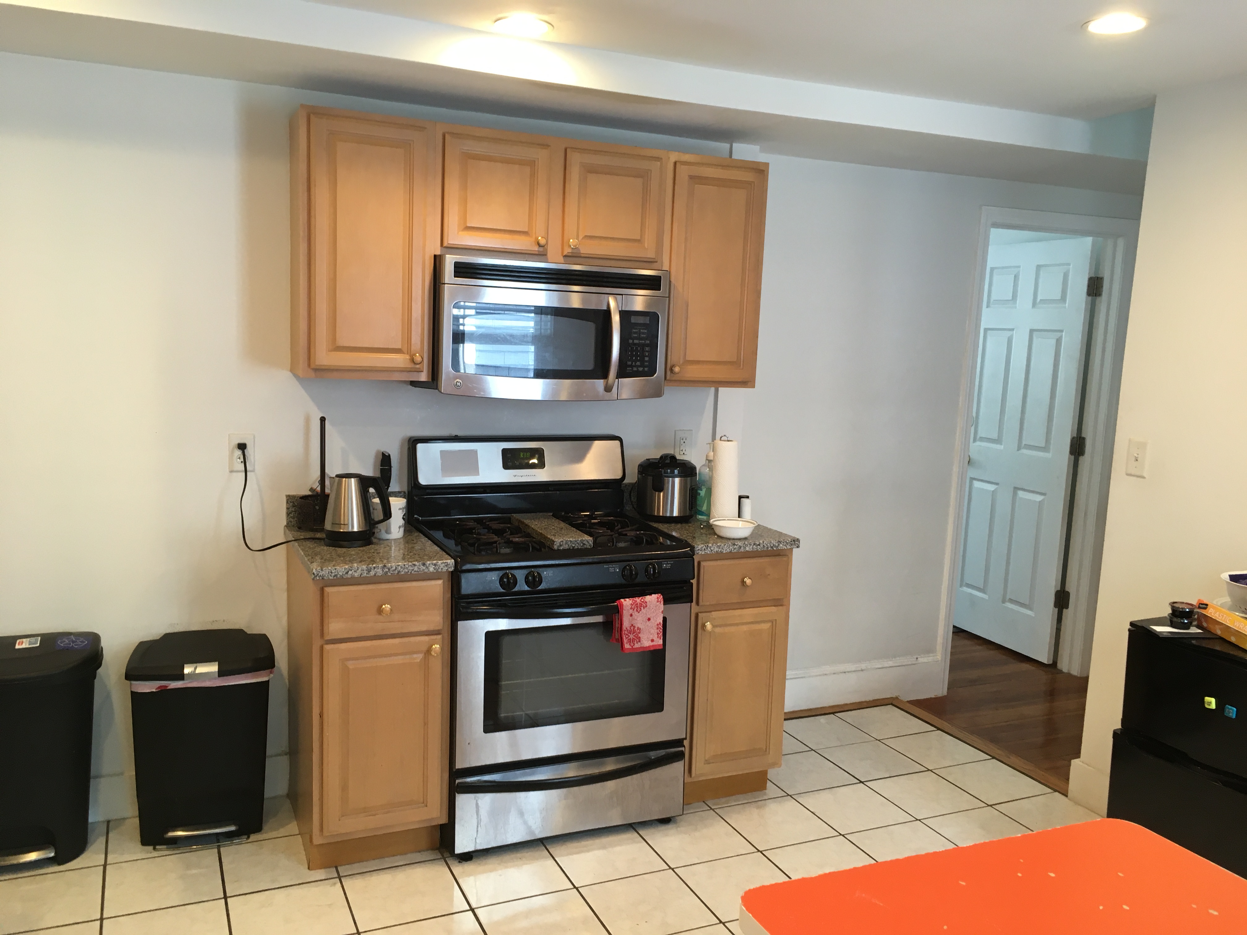 6 bed, 3.5 bath apartment for rent at 29 Brackett Unit 1, Brighton — photo 3 of 18