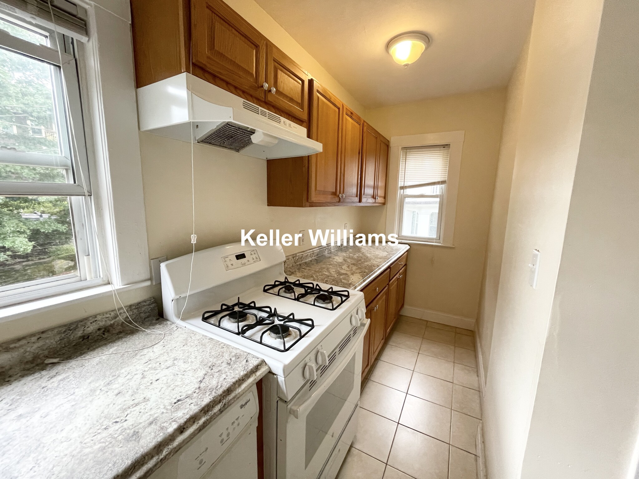 3 bed, 1 bath apartment for rent at 31 High St Unit 2, Brookline Village — photo 21 of 21