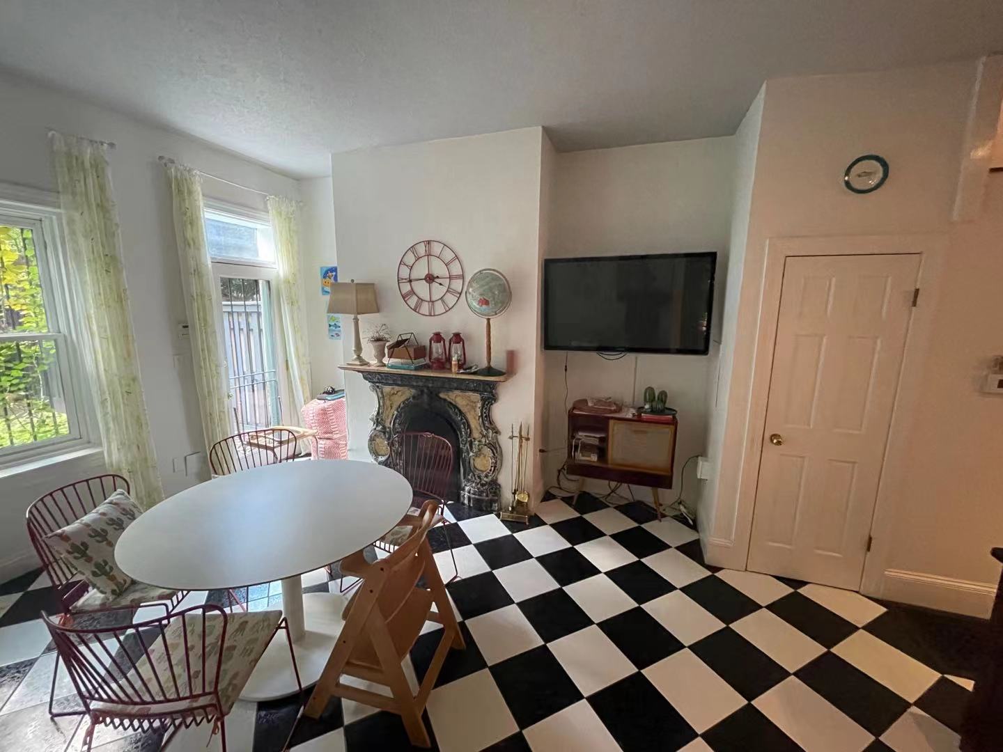 3 bed, 2.5 bath apartment for rent at 10 Saint Charles St Unit HOUSE, South End — photo 2 of 28