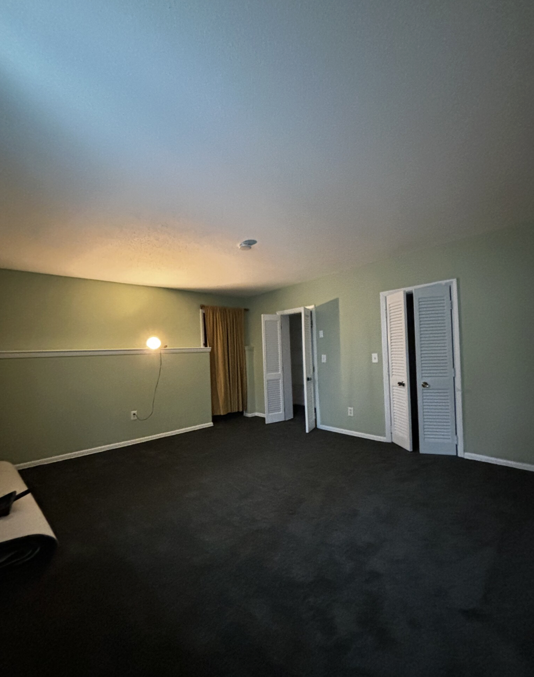 Photos of apartment on River,Waltham MA 02453