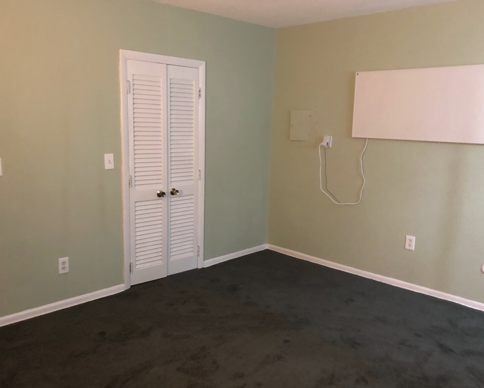 Photos of apartment on River,Waltham MA 02453