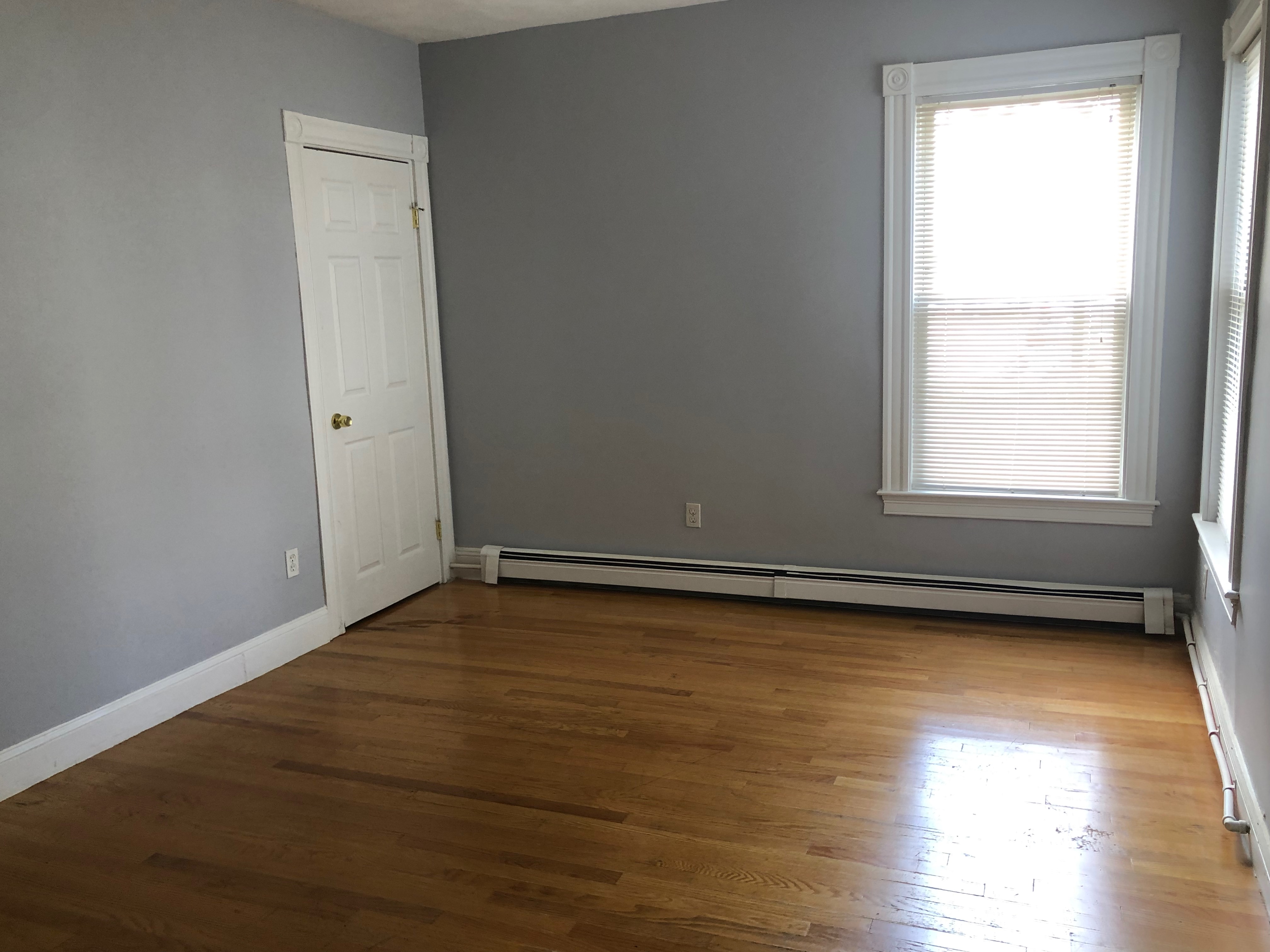 6 bed, 2 bath apartment for rent at 27 Blaine St Unit SFH, Allston — photo 4 of 10
