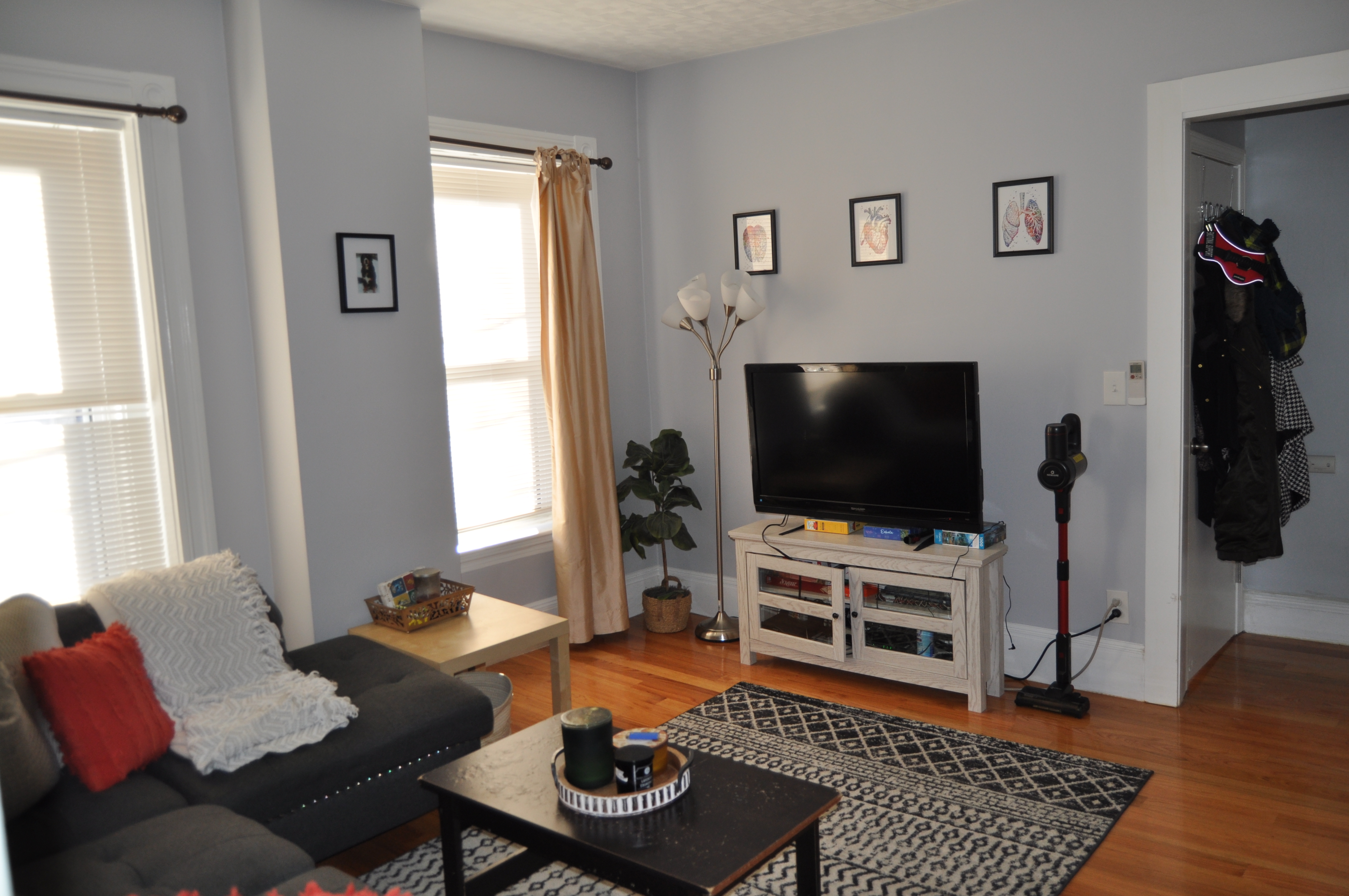 2 bed, 1 bath apartment for rent at 14 Holmes St Unit 1, Allston — photo 3 of 29