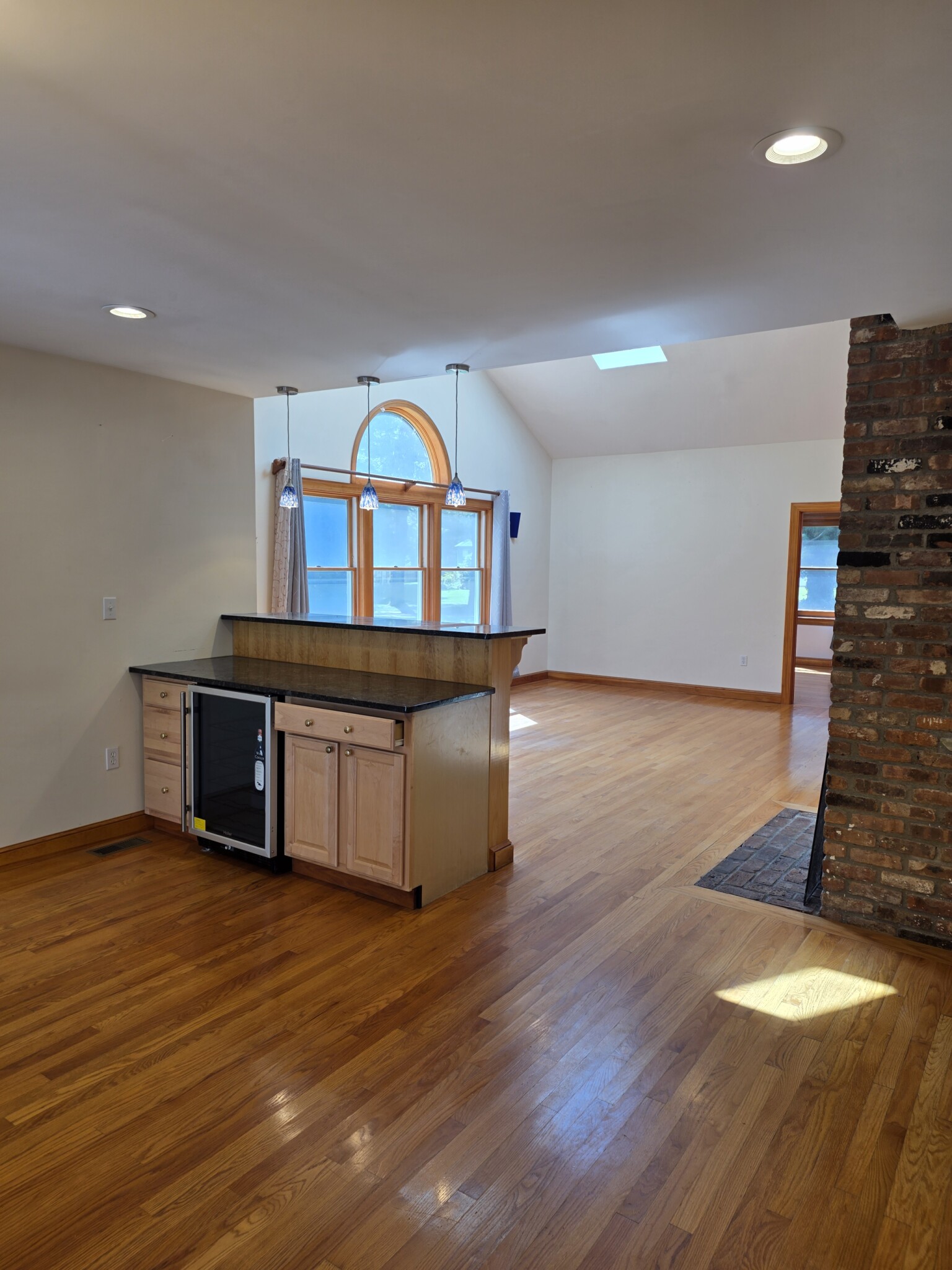 9 Gennaro Cir., Wayland, MA - 4,999 USD/ month