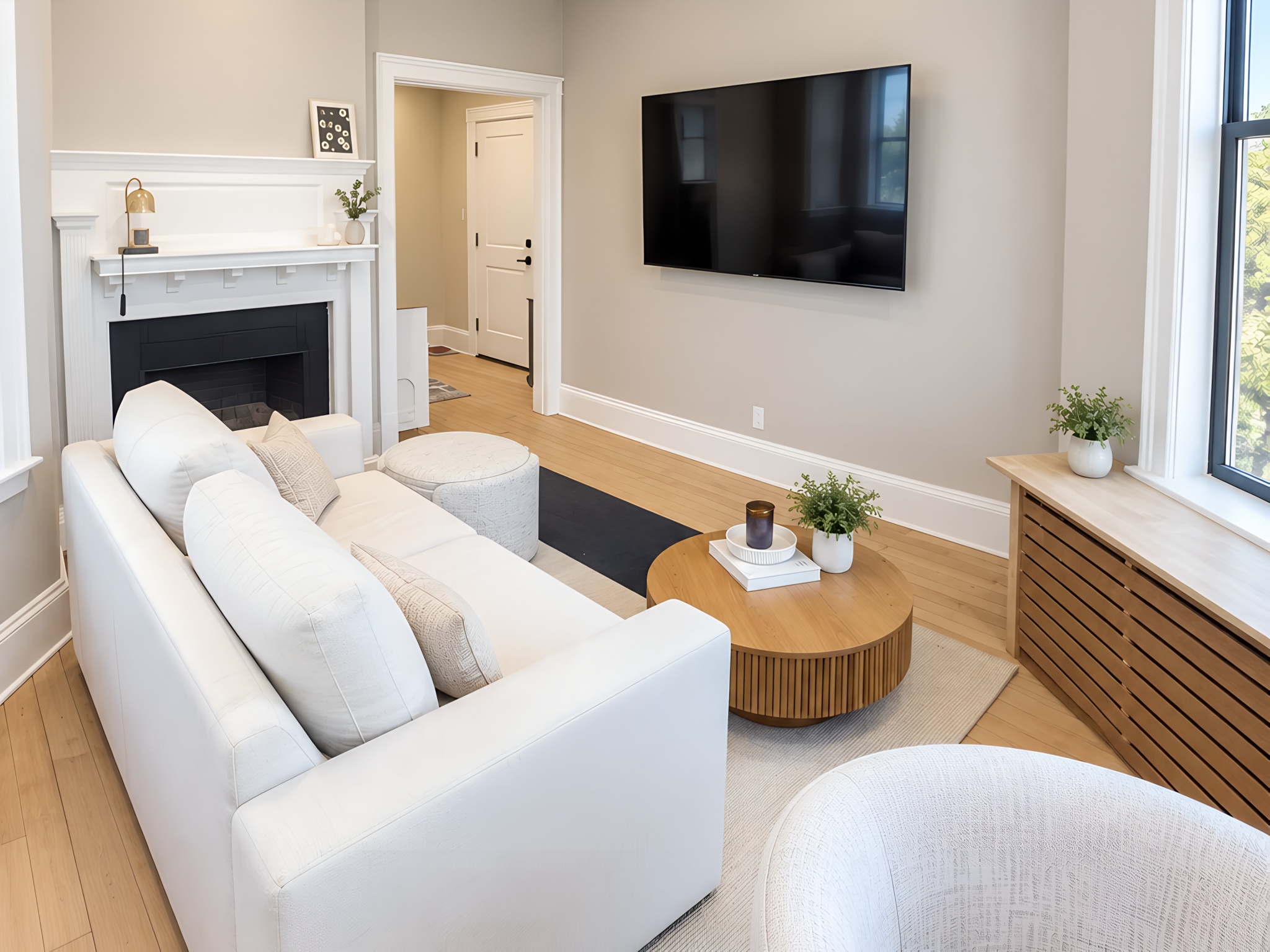 Photos of apartment on Commonwealth Ave.,Boston MA 02134