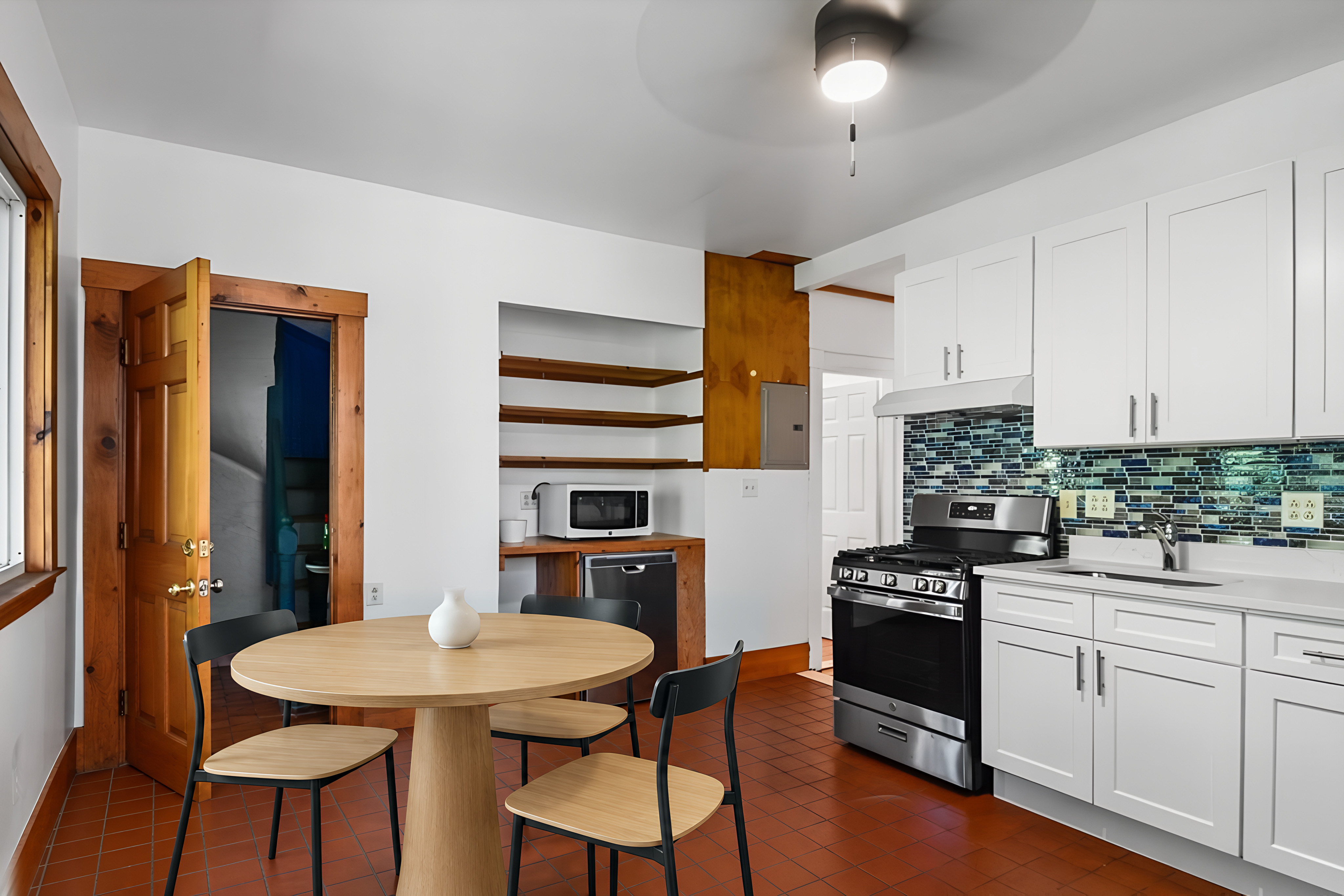 Photos of apartment on Calumet St.,Boston MA 02120