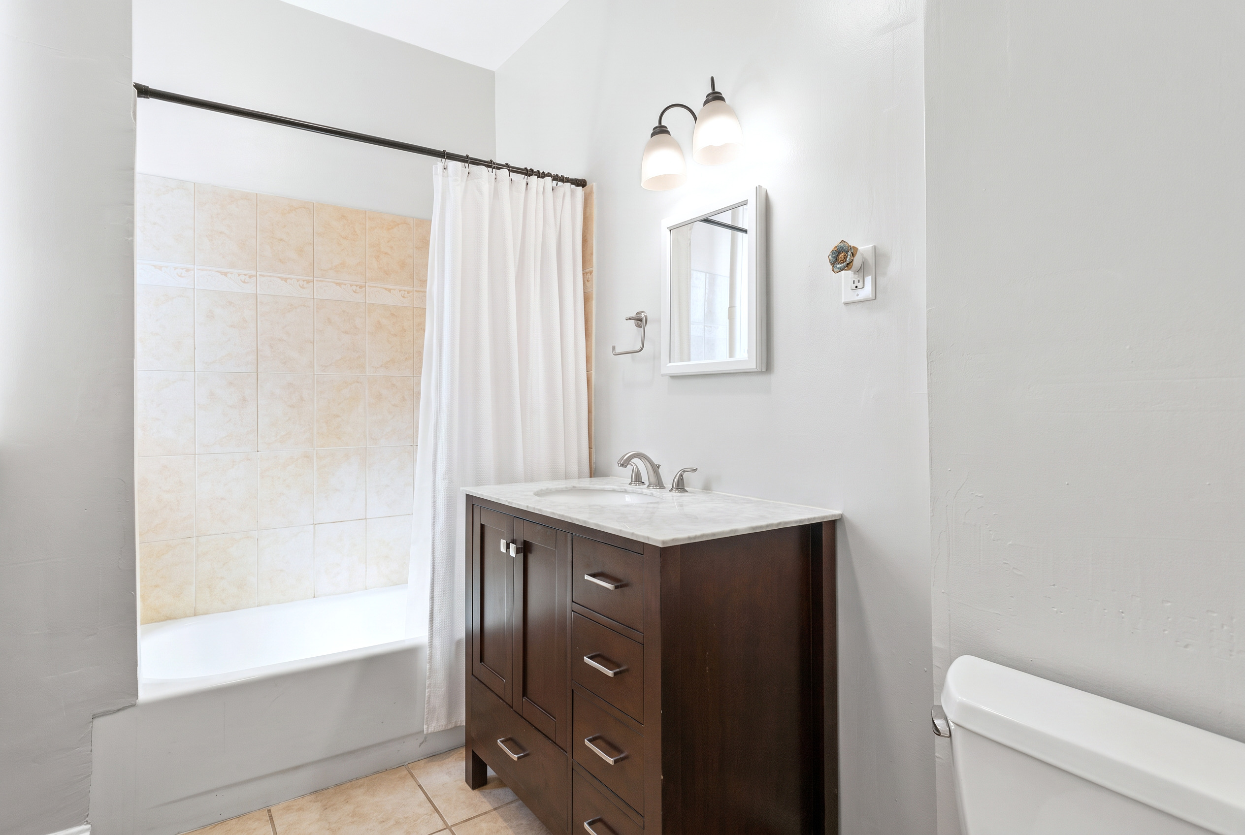 Photos of apartment on Glenville Ave.,Boston MA 02134