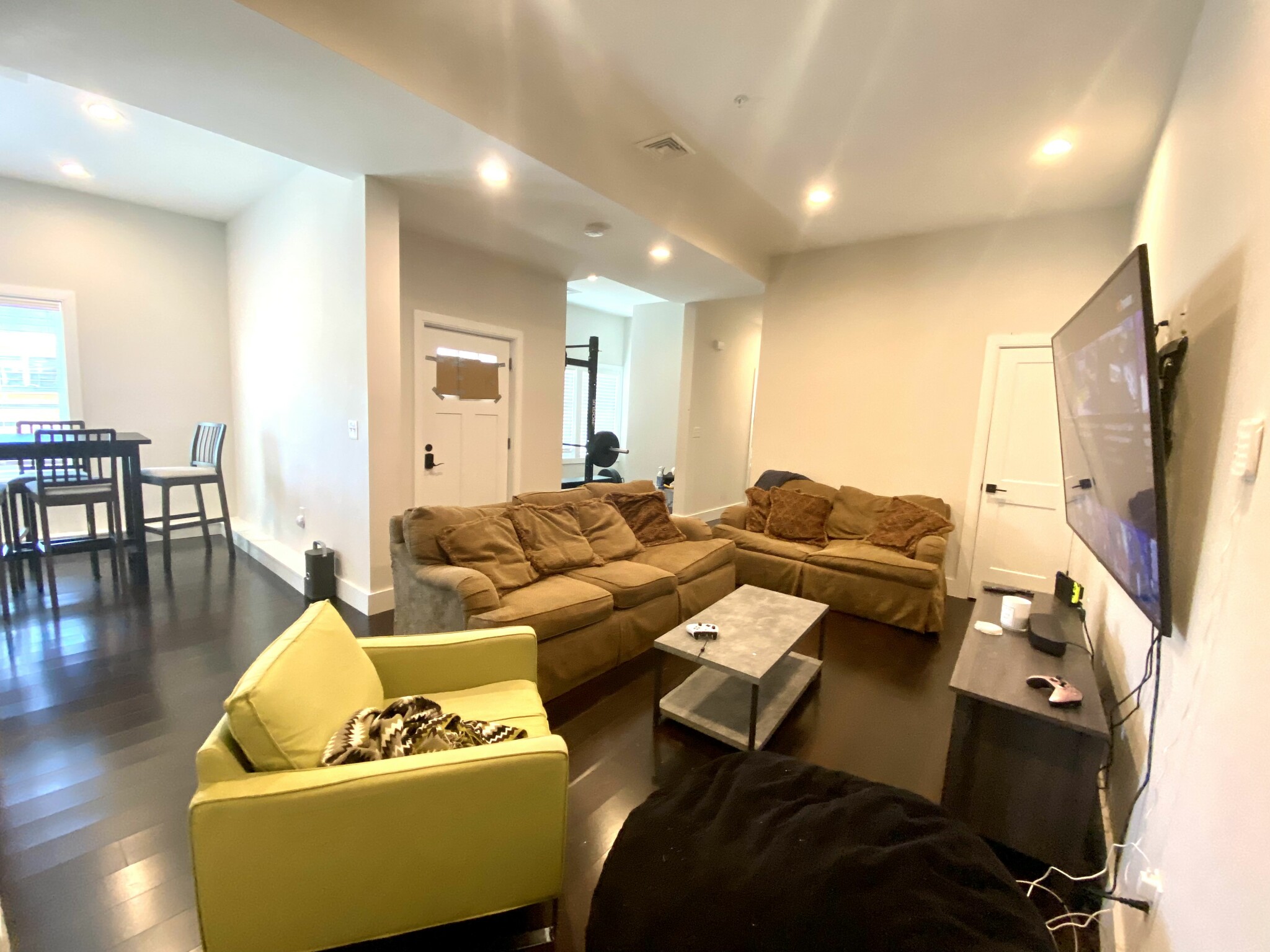 Photos of apartment on Cedar St.,Boston MA 02119