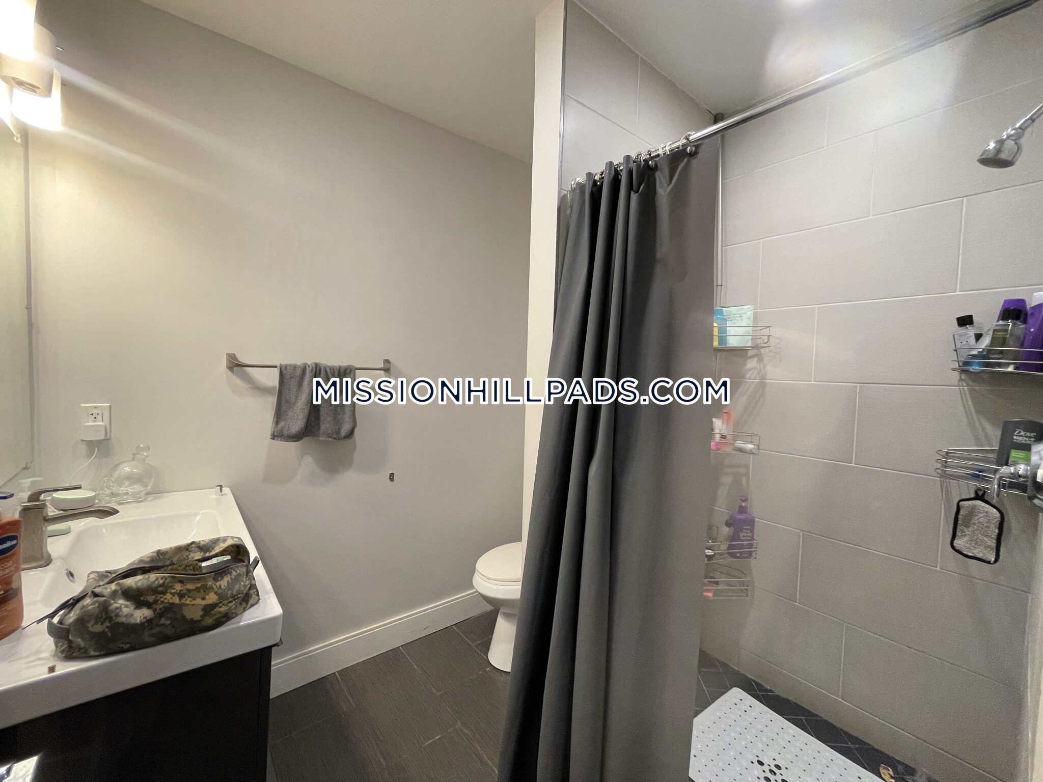 78 Forest St, Roxbury