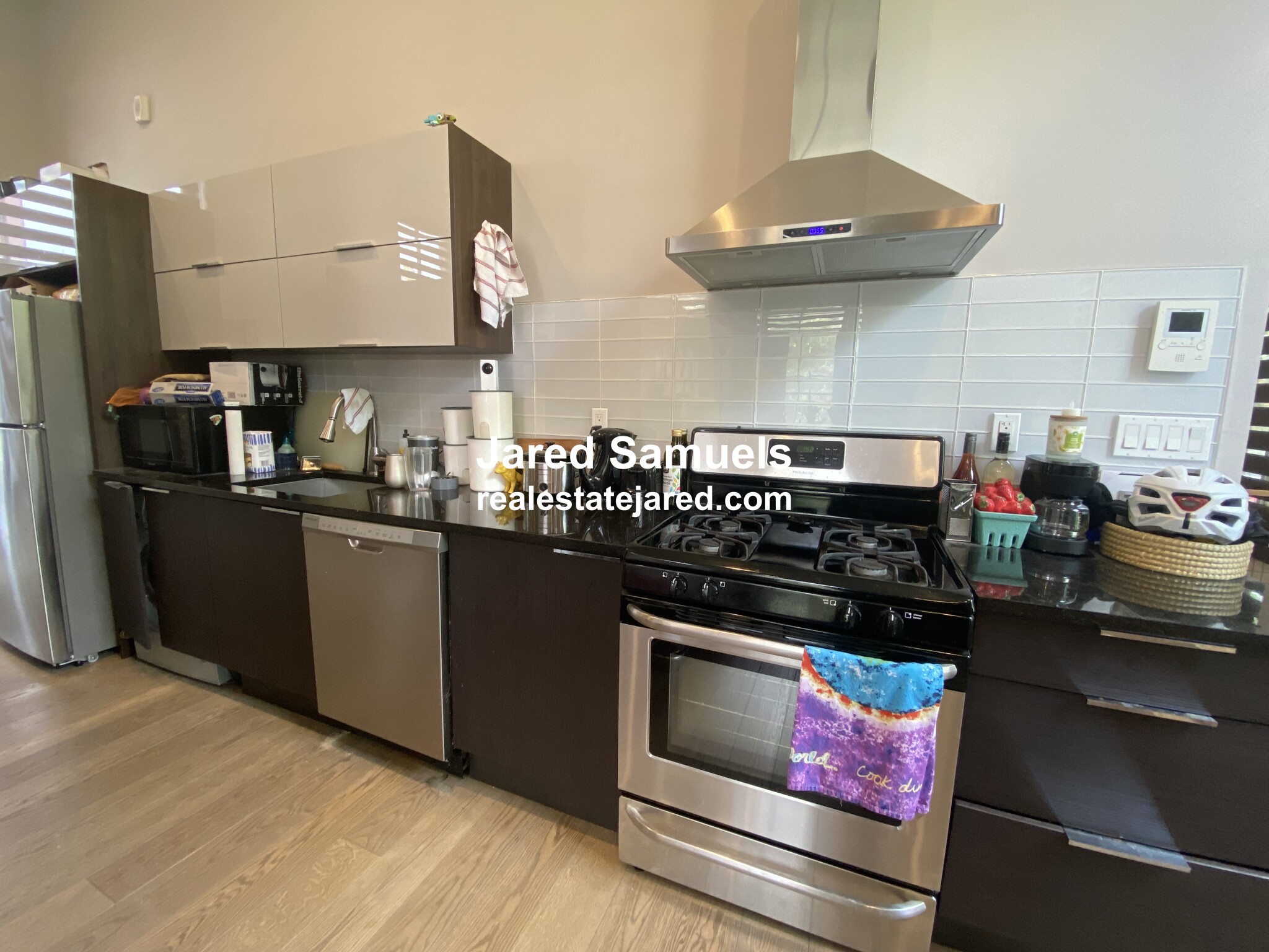 407 Dudley St, Roxbury