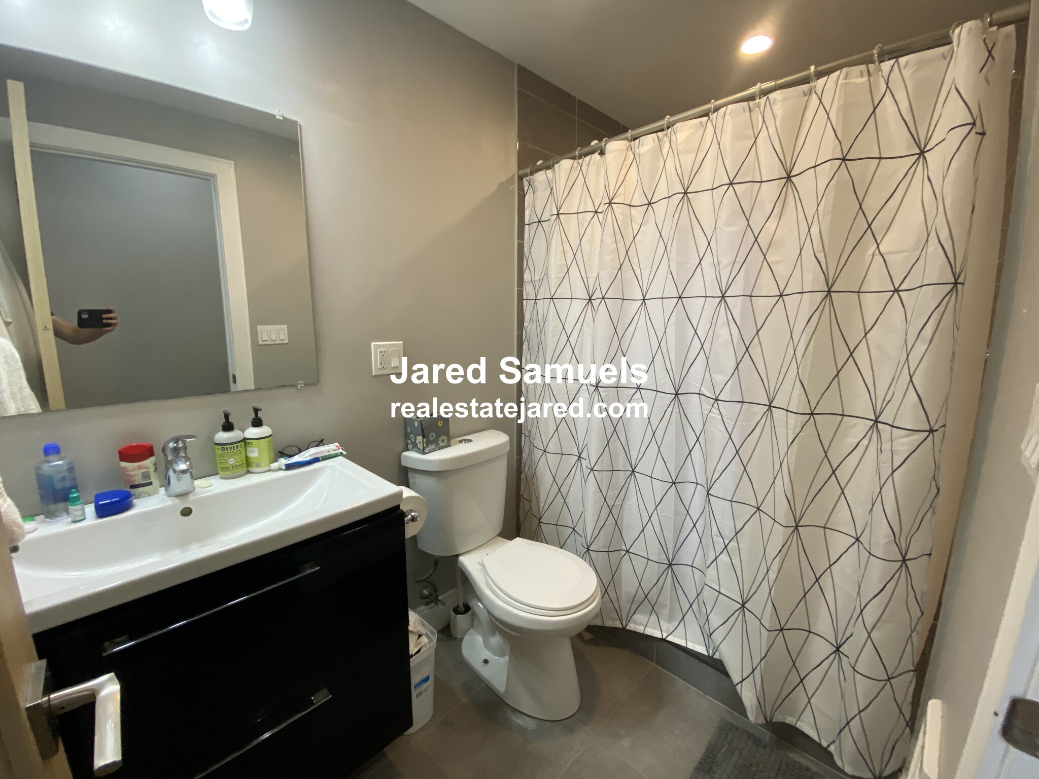 407 Dudley St, Roxbury