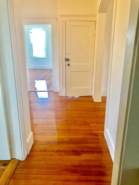 3 bed, 1 bath apartment for rent at 3 Dana Ave Unit 3, Hyde Park — photo 7 of 13