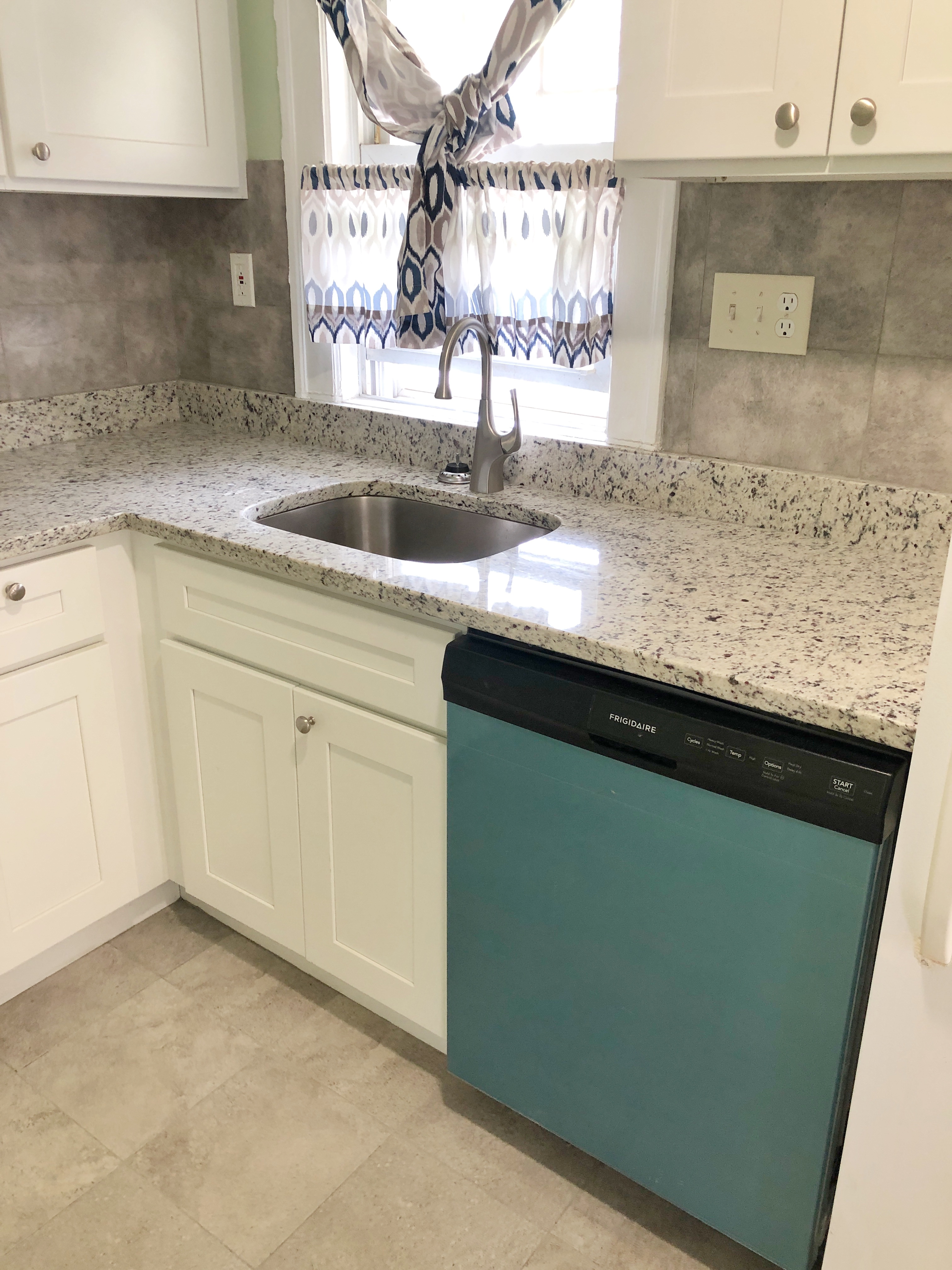2 bed, 1 bath apartment for rent at 131 Greene St Unit 1, Quincy — photo 9 of 17