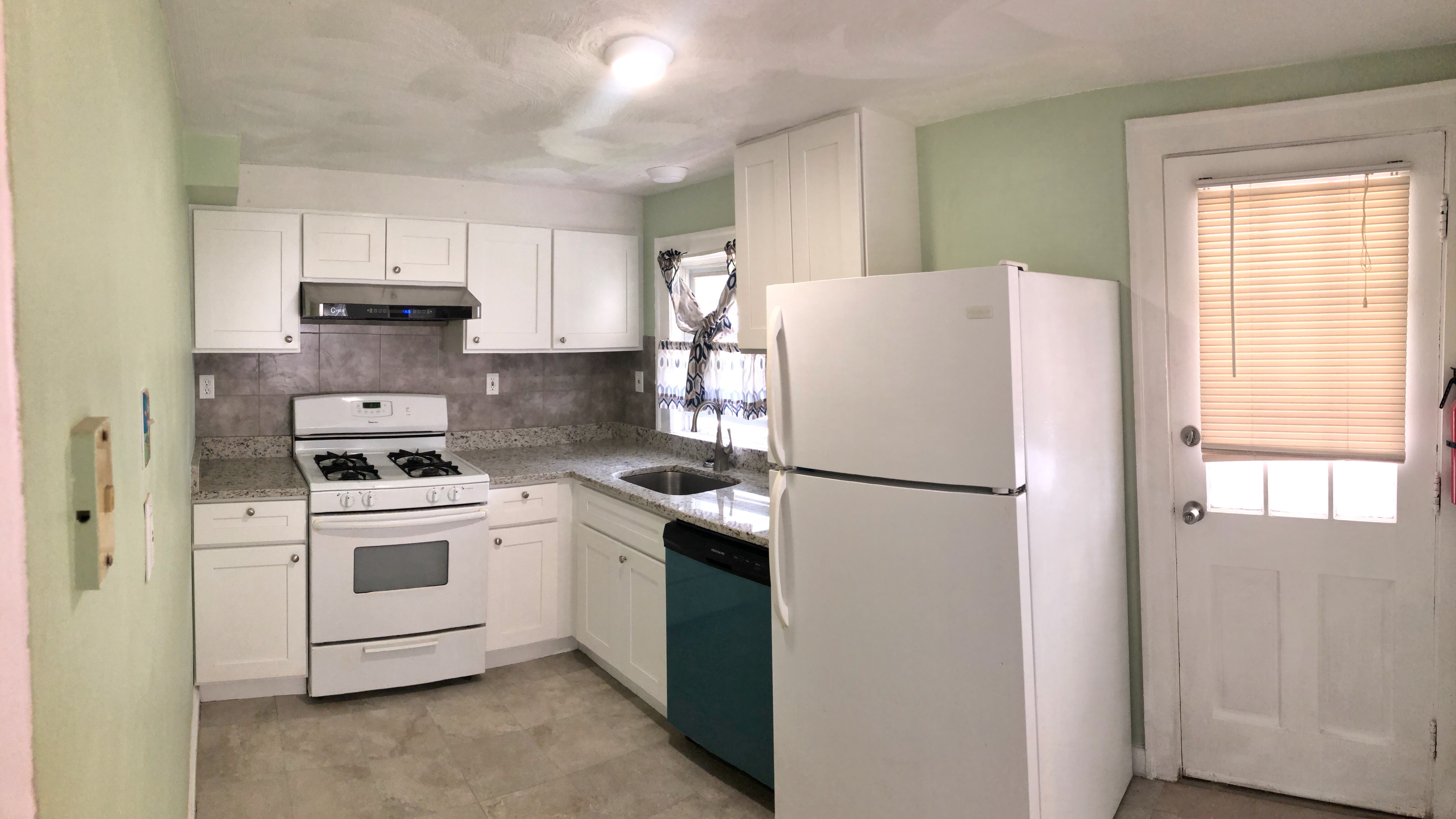 2 bed, 1 bath apartment for rent at 131 Greene St Unit 1, Quincy — photo 7 of 17