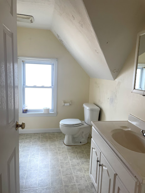 3 bed, 1 bath apartment for rent at 232 Temple St Unit 3, Whitman — photo 12 of 16